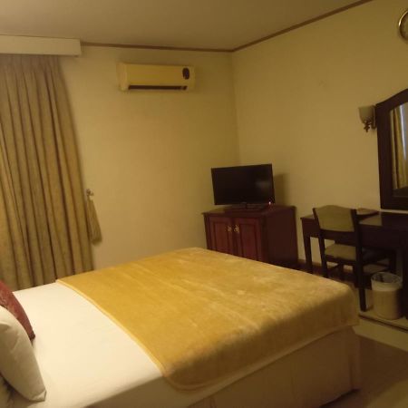 Hotel Shalimar Rawalpindi Extérieur photo
